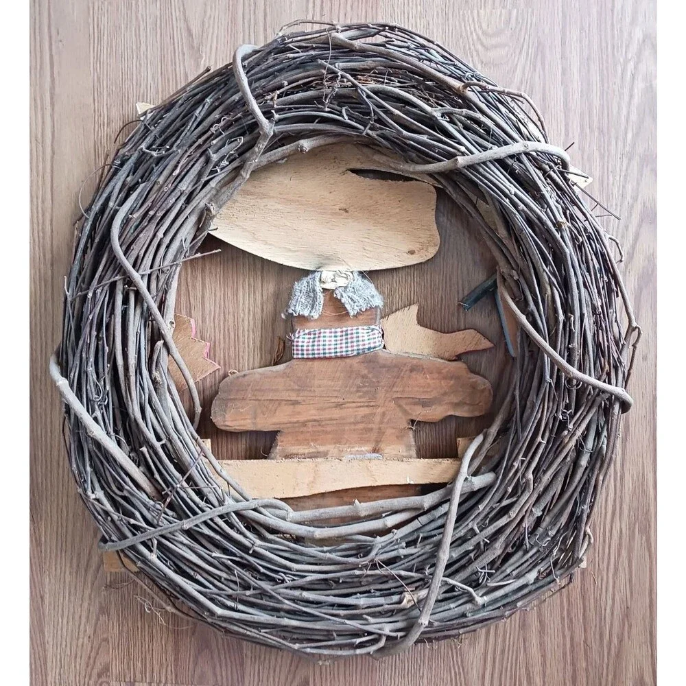 Vtg Hand Made Rustic Snowman Grapevine Wreath 